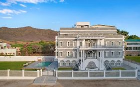 Boheda Manor - Luxury Retreat